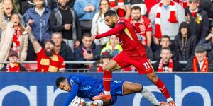 جاري
      نيفيل:
      محمد
      صلاح
      صدمني
      في
      مباراة
      ليفربول
      وتشيلسي..
      وما
      فعله
      لم
      يتخيله
      أحد - ستاد العرب