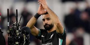 محمد
      صلاح
      يهدي
      قميصه
      لمحلل
      بي
      إن
      سبورت
      بين
      شوطي
      مباراة
      ليفربول
      ووست
      هام
      (فيديو) - ستاد العرب