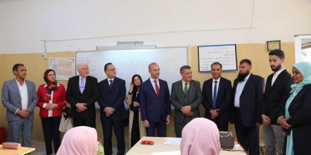 إضافة
      اللغة
      الصينية
      قريبًا:
      المقريف
      والسفير
      الايطالي
      يتفقدان
      تدريس
      الإيطالية
      بمدرسة
      بشير
      الأسطى - ستاد العرب