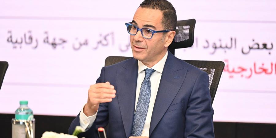 وزير
      الاستثمار
      يترأس
      اجتماع
      لمناقشة
      ملف
      الإفراج
      الجمركي
      بمشاركة
      ممثلي
      كافة
      الوزارات
      والجهات
      المعنية - ستاد العرب