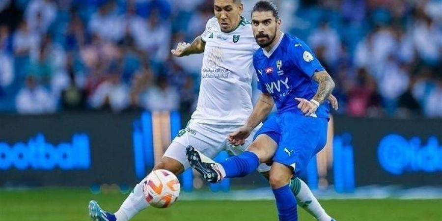 الهلال يستعد لمواجهة الفيحاء في دوري روشن السعودي للمحترفين - ستاد العرب