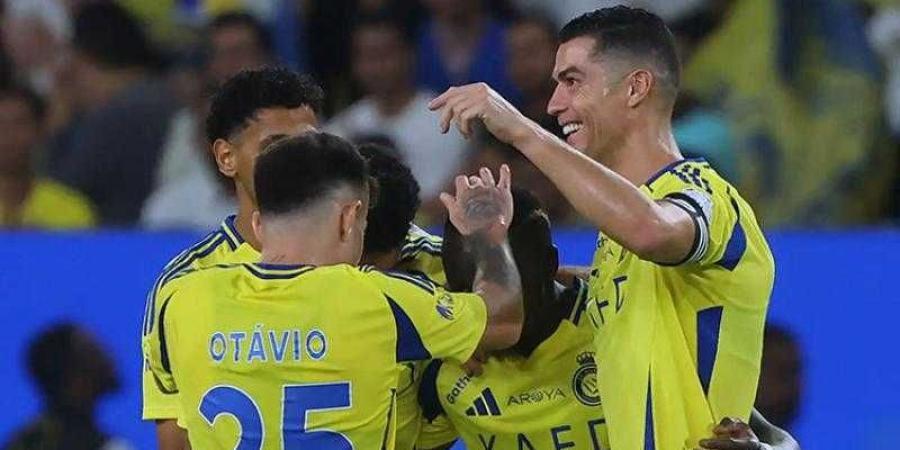 النصر
      يتحدى
      الشباب
      فى
      ديربى
      نارى
      بالدورى
      السعودى - ستاد العرب