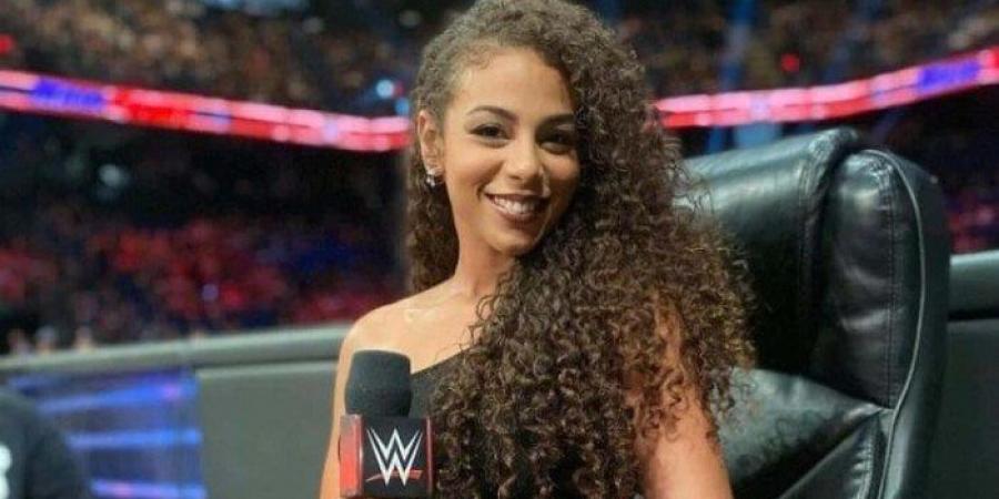 بعد
      مغادرتها
      WWE..
      من
      يخلف
      samantha
      Irvin
      في
      تقديم
      حلقة
      المصارعة؟ - ستاد العرب