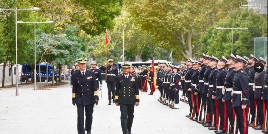 وزارة الدفاع توقع اتفاقية مع نظيرتها الإسبانية لبناء سفن قتالية جديدة (صور) - ستاد العرب