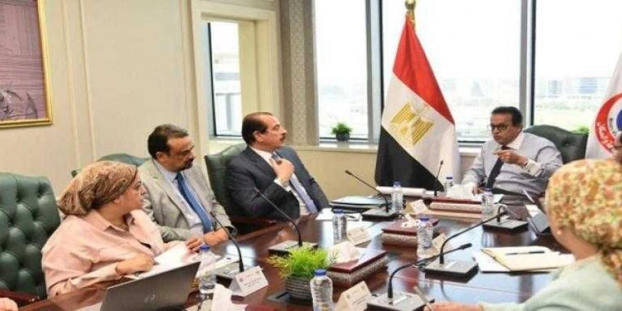 وزير
      الصحة
      والسكان
      يستعرض
      مستقبل
      الباثولوجي
      الرقمي
      كخطوة
      نحو
      تحسين
      خدمات
      الرعاية
      الصحية
      في
      مصر - ستاد العرب