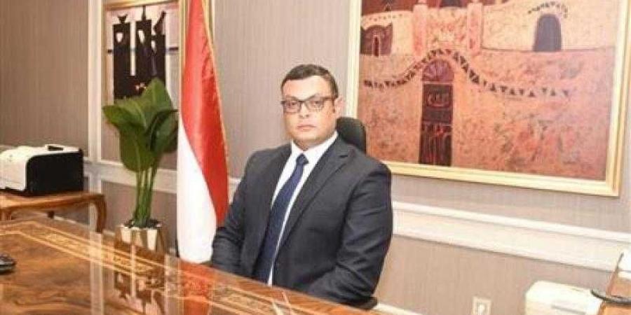 وزير
      الإسكان
      يستعرض
      مقترحات
      تطوير
      وتعظيم
      دور
      جهاز
      التفتيش
      الفني
      على
      أعمال
      البناء - ستاد العرب