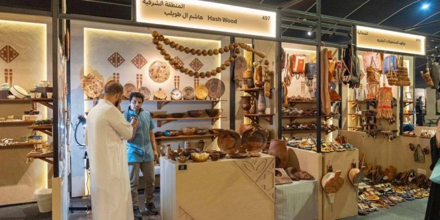 بنان يوسع مشاركات الحرفيين المحليين والدوليين - ستاد العرب