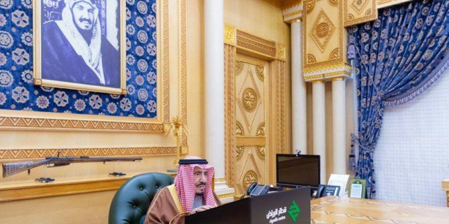 السعودية..
      الملك
      سلمان
      يفتتح
      مشروع
      قطار
      الرياض
      بتكلفة
      تقارب
      5.22
      مليار
      دولار - ستاد العرب