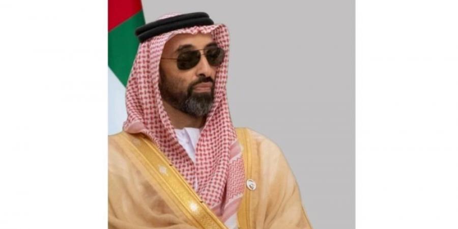 طحنون
      بن
      زايد
      مهنئاً
      حمد
      بن
      عيسى
      باليوم
      الوطني
      :
      الإمارات
      والبحرين
      نموذج
      متميز
      لعلاقات
      التعاون - ستاد العرب