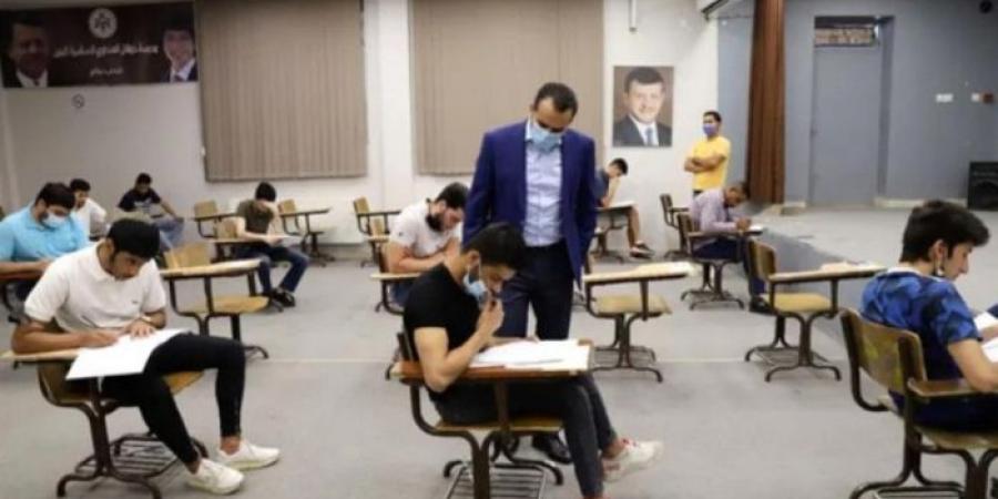 طلاب
      أردنيون
      يبحثون
      عن
      معدلات
      ثانوية
      كبيرة
      بمدارس
      عدن - ستاد العرب