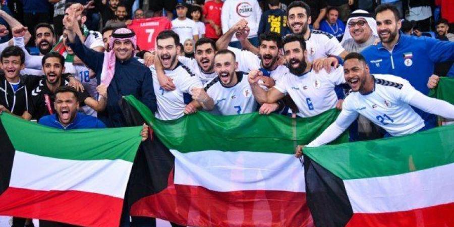 بطموحات
      كبيرة
      وحماسة
      الشباب..
      منتخب
      الكويت
      لكرة
      اليد
      للرجال
      يشارك
      غدًا
      في
      بطولة
      العالم
      نسختها
      الـ29
      بعد
      غياب
      16
      عامًا - ستاد العرب