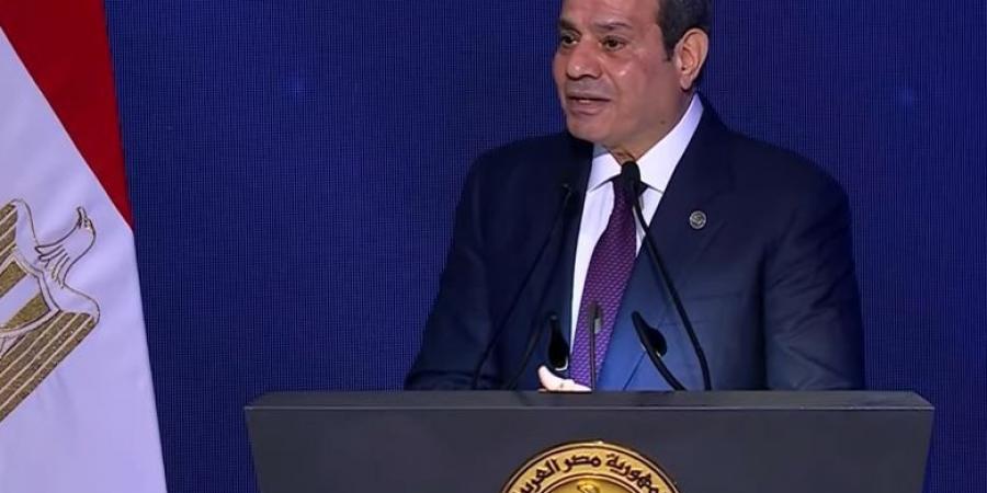 السيسي:
      مصر
      دولة
      كبيرة..
      ولا
      يمكن
      لأحد
      أن
      يهددها - ستاد العرب