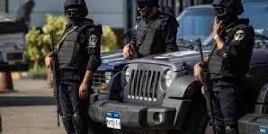 جهود
      قطاع
      أمن
      المنافذ
      بوزارة
      الداخلية
      خلال
      24
      ساعة
      فى
      مواجهة
      جرائم
      التهريب
      ومخالفات
      الإجراءات
      الجمركية - ستاد العرب