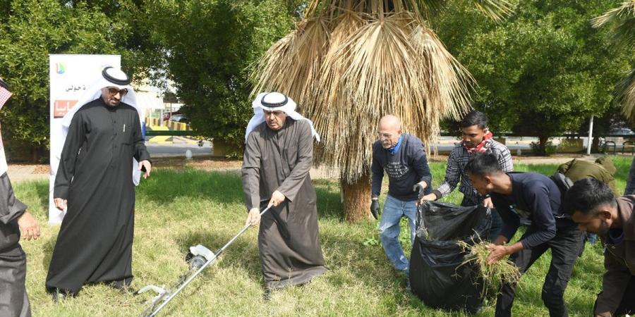 حملة تنظيف لحديقة محافظة حولي - ستاد العرب