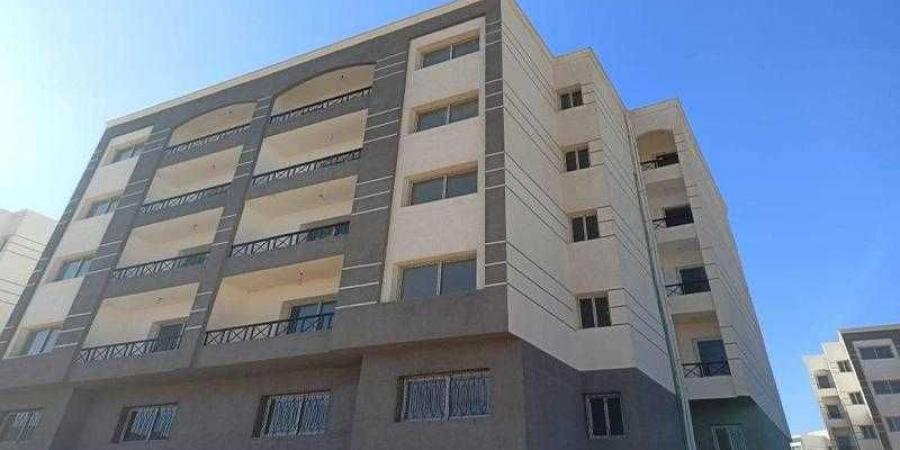 غداً..
      بدء
      حجز
      وحدات
      سكنية
      كاملة
      التشطيب
      بمساحات
      تصل
      لـ132م2
      بمدينة
      العبور - ستاد العرب