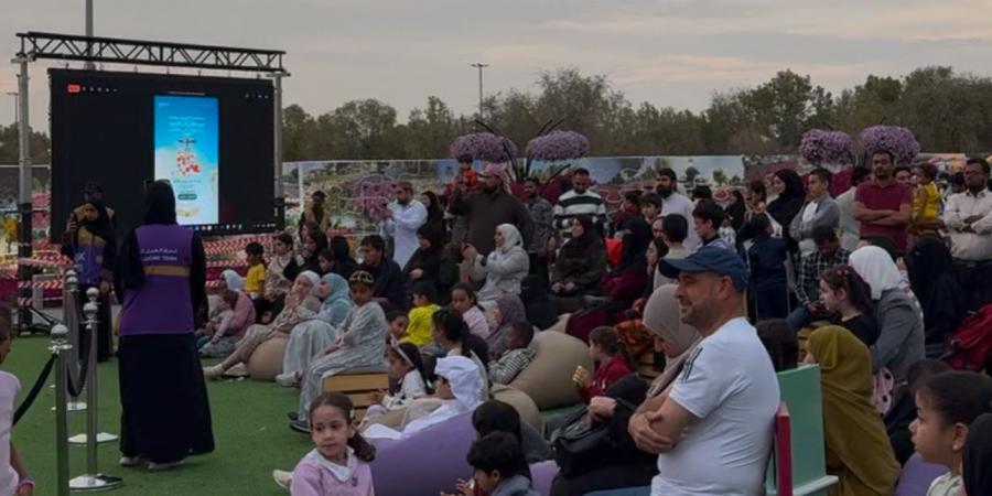 مسابقات
      «مهرجان
      الزهور»..
      إبداع
      وجمال - ستاد العرب