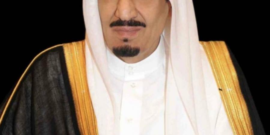 خادم الحرمين الشريفين يعتمد رمز عملة الريال السعودي - ستاد العرب