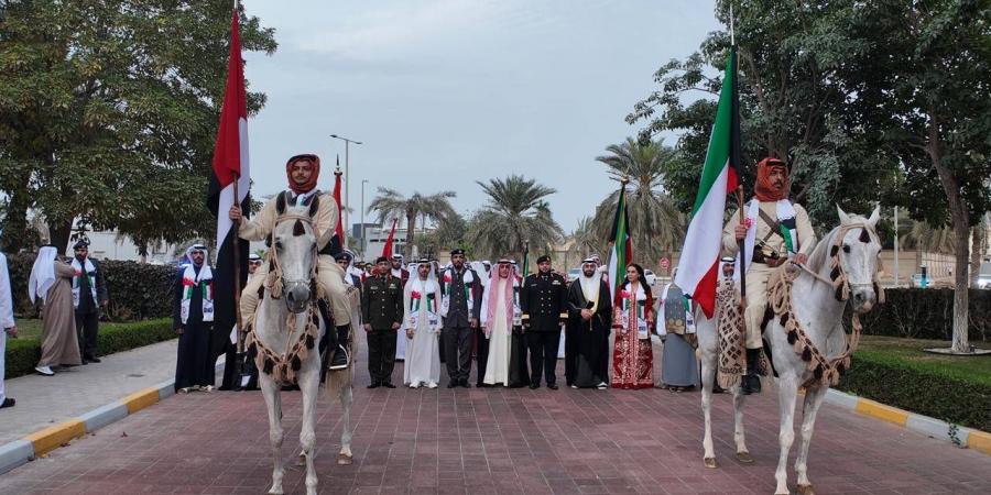 شرطة
      أبوظبي
      تشارك
      باحتفالية
      اليوم
      الوطني
      الـ64
      لدولة
      الكويت - ستاد العرب