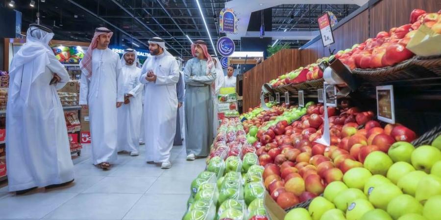 جولة
      تفقدية
      لأسواق
      الشارقة - ستاد العرب