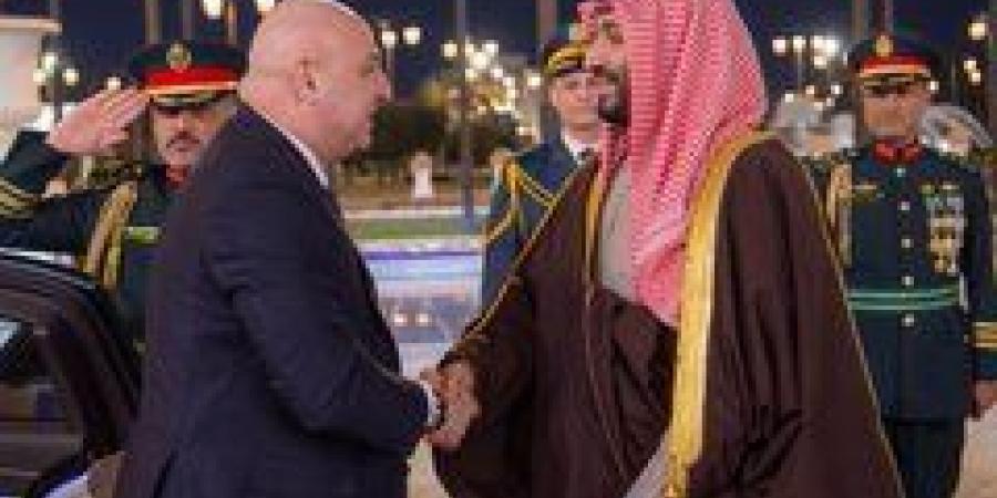 ولي
      العهد
      السعودي
      يبحث
      مع
      الرئيس
      اللبناني
      مستجدات
      الأوضاع
      في
      لبنان
      والمنطقة
      (صور) - ستاد العرب