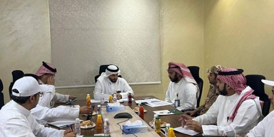 بيئة مكة تبحث آليات الحد من الظواهر السلبية في محيط المسالخ - ستاد العرب