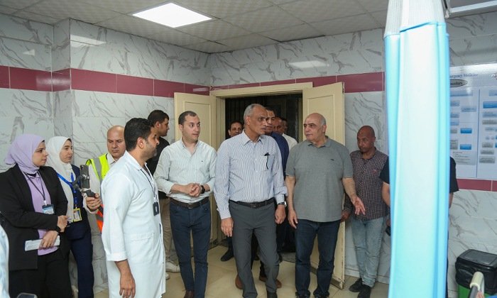 محافظ كفرالشيخ يتفقد مستشفى فوّه للتأمين الصحي ويوجه بالارتقاء بالخدمات الطبية