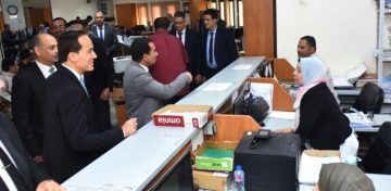 لمتابعة معدلات الأداء.. رئيس «هيئة الاستثمار» يتفقد مركز الخدمات بالعاشر من رمضان