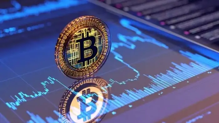 البيتكوين تعمق خسائرها وسط موجة بيع بالأسواق العالمية