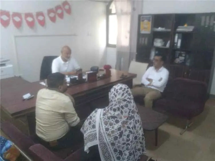 مدير عام مستشفى الأمراض النفسية يلتقي رئيس الدائرة السريرية بجامعة العلوم والتكنولوجيا عدن