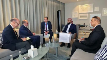 عضو مجلس القيادة المحرّمي يلتقي بوفد دبلوماسي اسباني رفيع المستوى