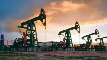 انخفاض أسعار النفط بالأسواق بفعل هبوط الواردات الصينية