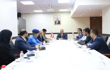 الوزير العمري يناقش تطوير الأداء وتعزيز الحوكمة في قطاع النقل البري