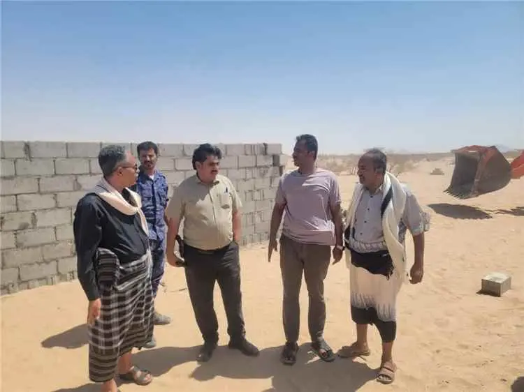 حملة لإزالة العشوائيات في عتق ضمن توجه لتنظيم التوسع العمراني