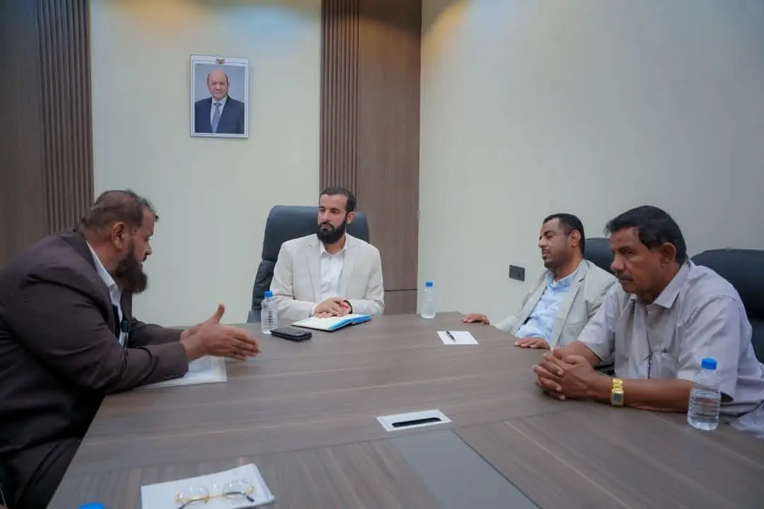 محافظ أبين يؤكد أهمية إنجاز مشروع مياه أمصرة بمديرية لودر وتسريع وتيرة العمل فيه