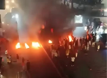 احتجاجات في عدن بسبب انقطاع الكهرباء المتواصل